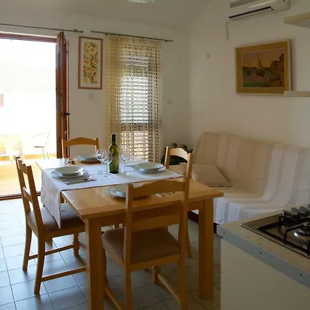 Apartman Fjaka Sveti Filip i Jakov