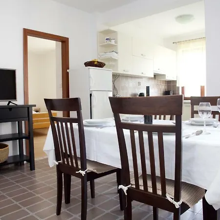 Fjaka Sveti Filip i Jakov