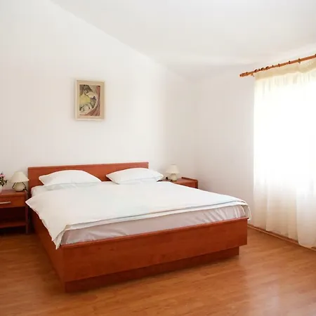 Fjaka Apartman