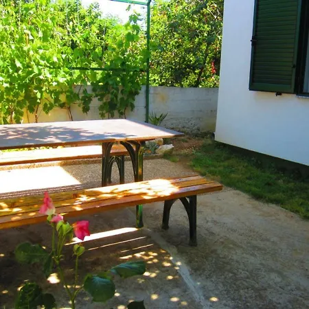 Fjaka Apartman