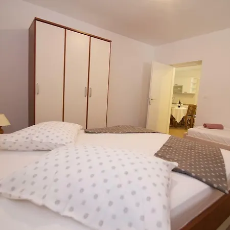 Fjaka Sveti Filip i Jakov