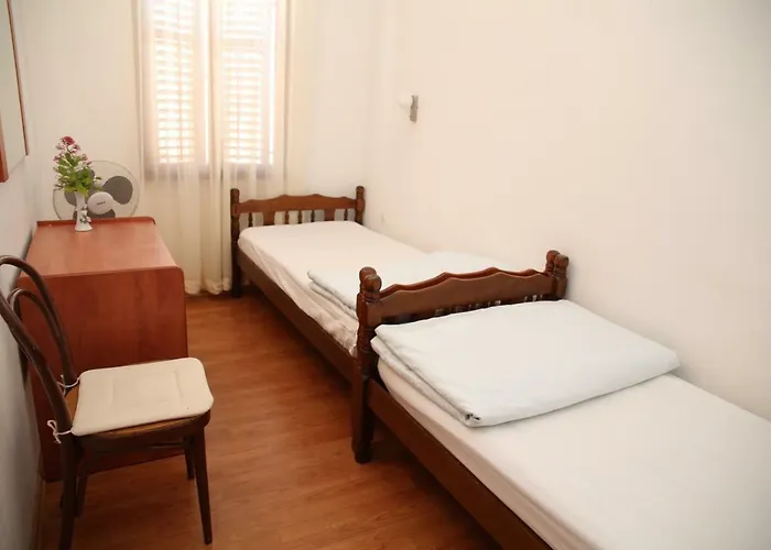 Fjaka Apartment *