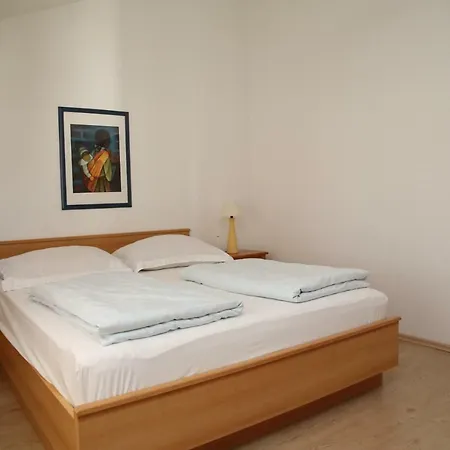 Fjaka Apartment