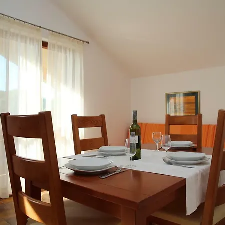 Apartament Fjaka Sveti Filip i Jakov