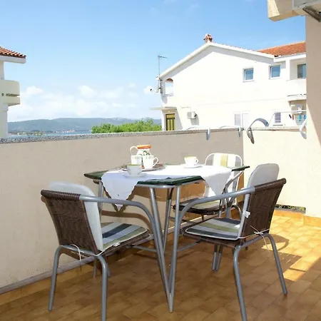 Apartment Fjaka