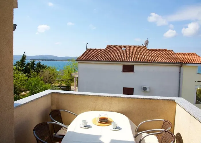 Apartment Fjaka Sveti Filip i Jakov