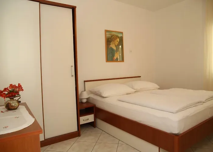 Fjaka Apartment